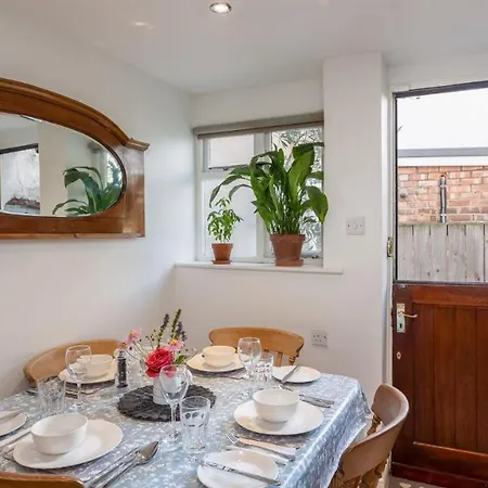 Bell - Pretty Period Dog Friendly Casa vacanze *